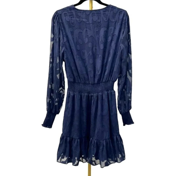 Lilly Pulitzer Dress Navy Blue Lace Size M Long Sleeve V-Neck Knee Length - Picture 2 of 5